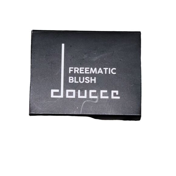 Bundle of blush/ bronzer and shadow - Picture 7 of 9